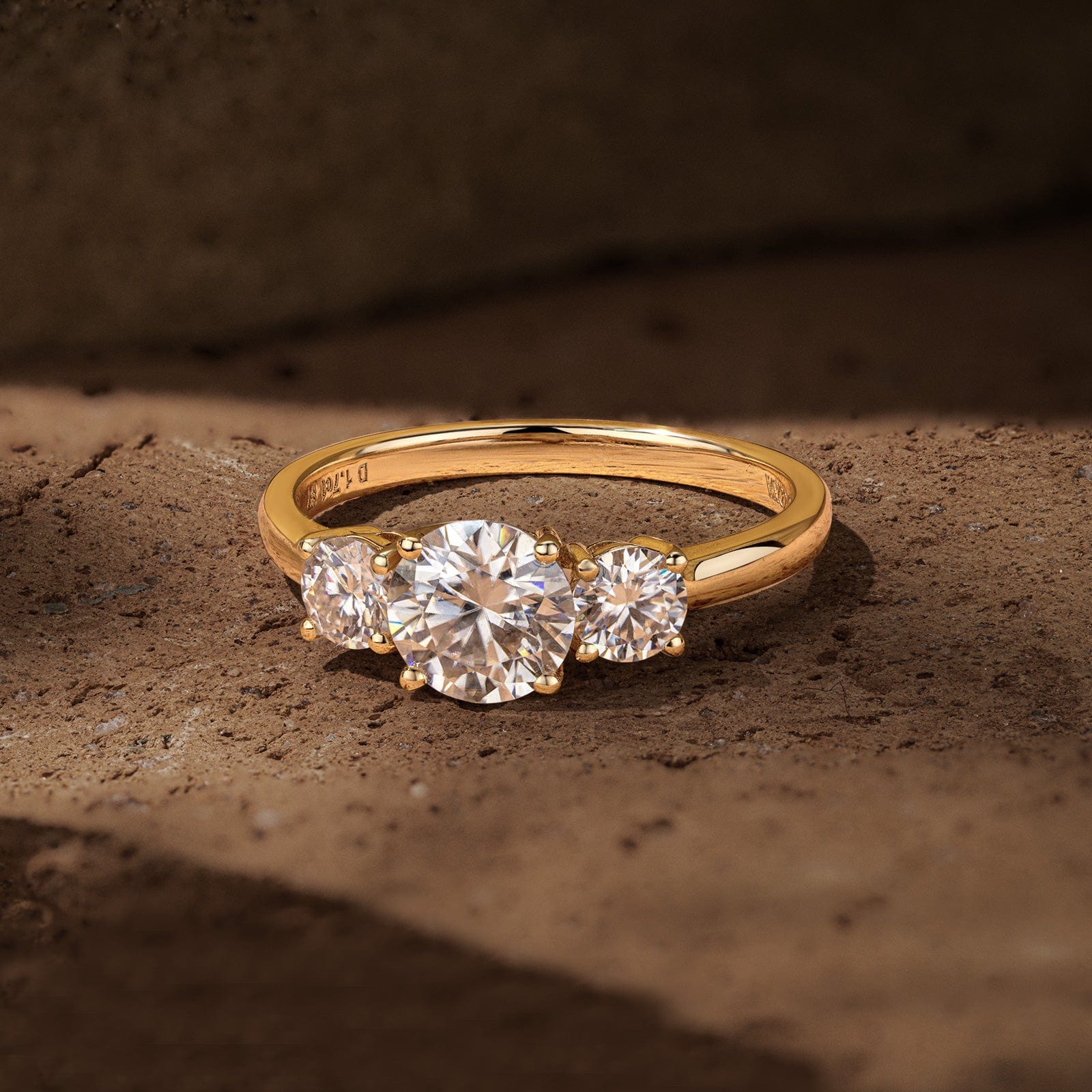 GENUINE LOVE Three Stone Engagement Ring - 1.00 Carat 18K Yellow Gold with a Round Brillant Cut Lab-Grown Diamond